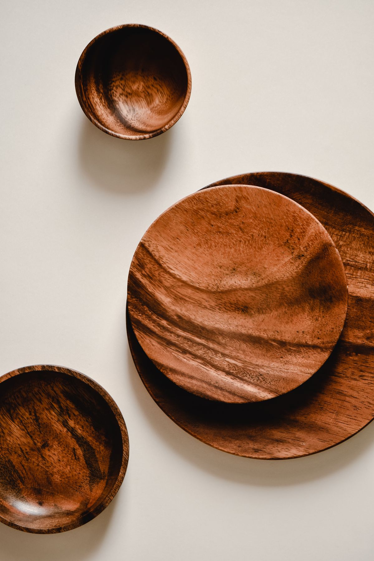 Acacia Serving Bowl